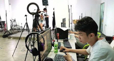 荔湾彩虹街全力推进复工复产，62家“四上”企业实现全面复工